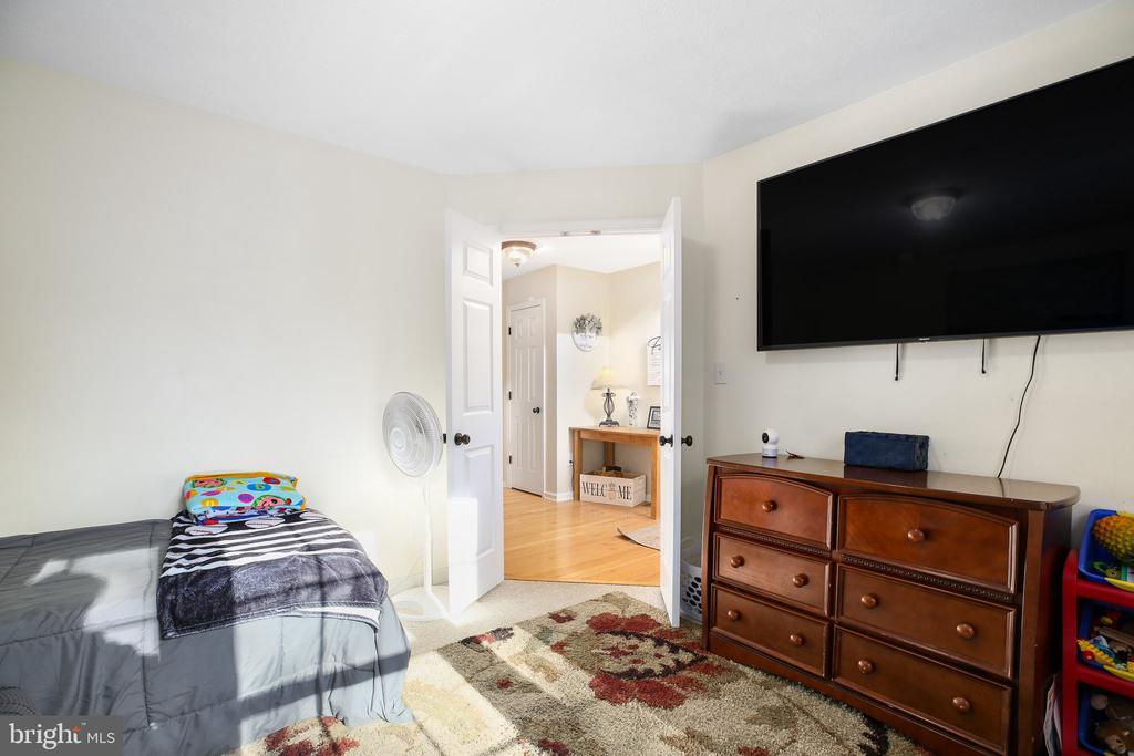 8855 SHERMAN CIRCLE