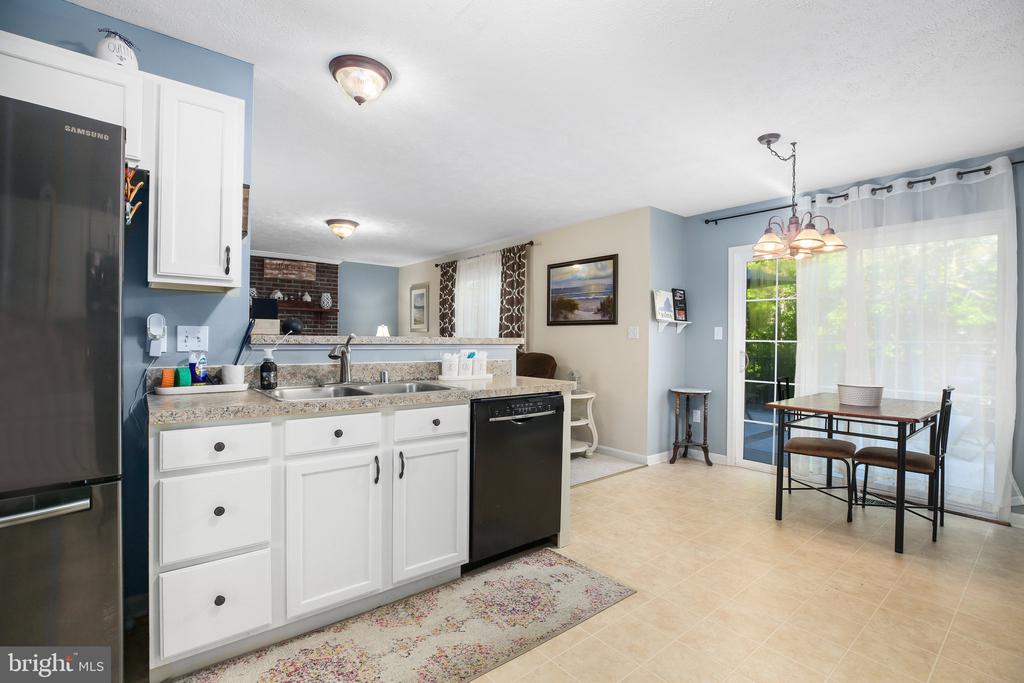 8855 SHERMAN CIRCLE