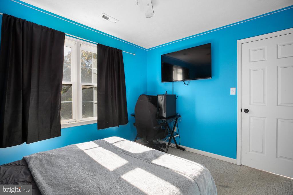 8855 SHERMAN CIRCLE