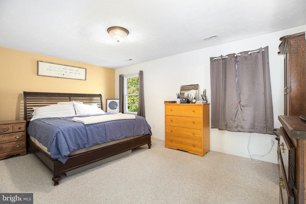 8855 SHERMAN CIRCLE