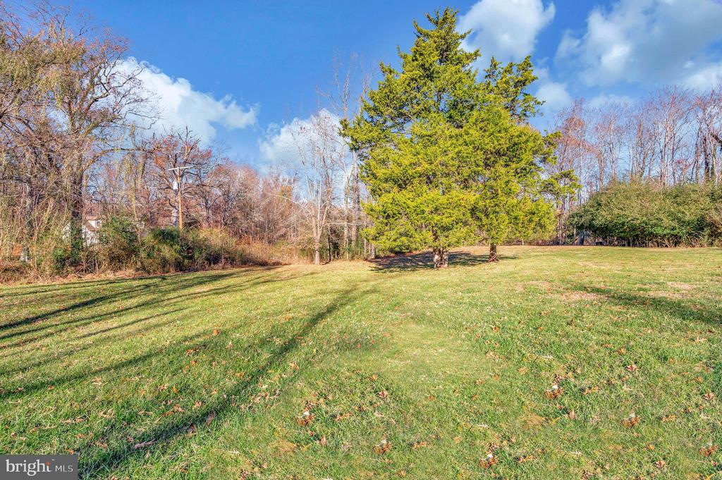 4239 GREEN HEIGHTS LANE