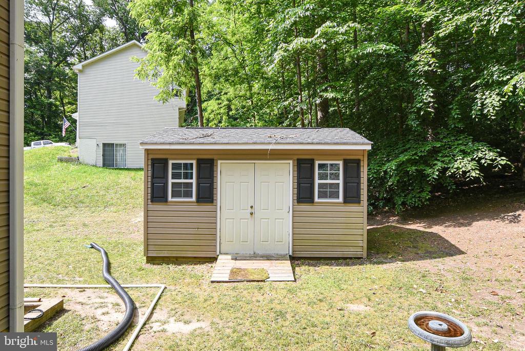 7336 COLUMBIA DRIVE