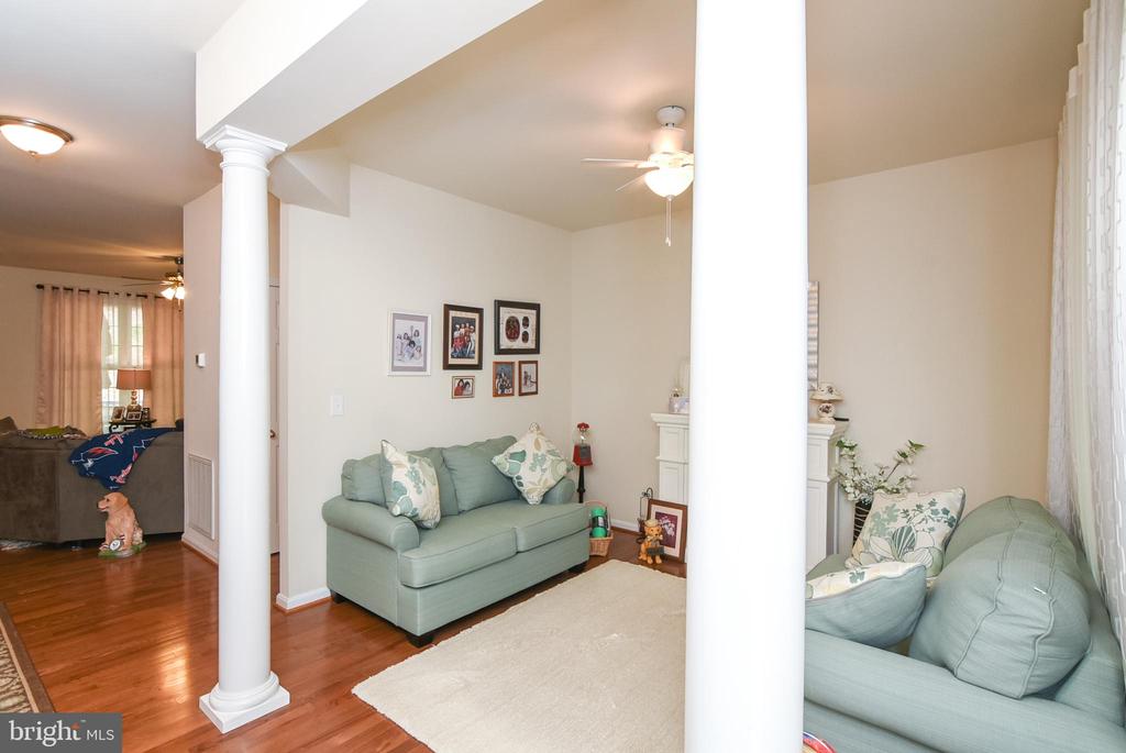 7336 COLUMBIA DRIVE