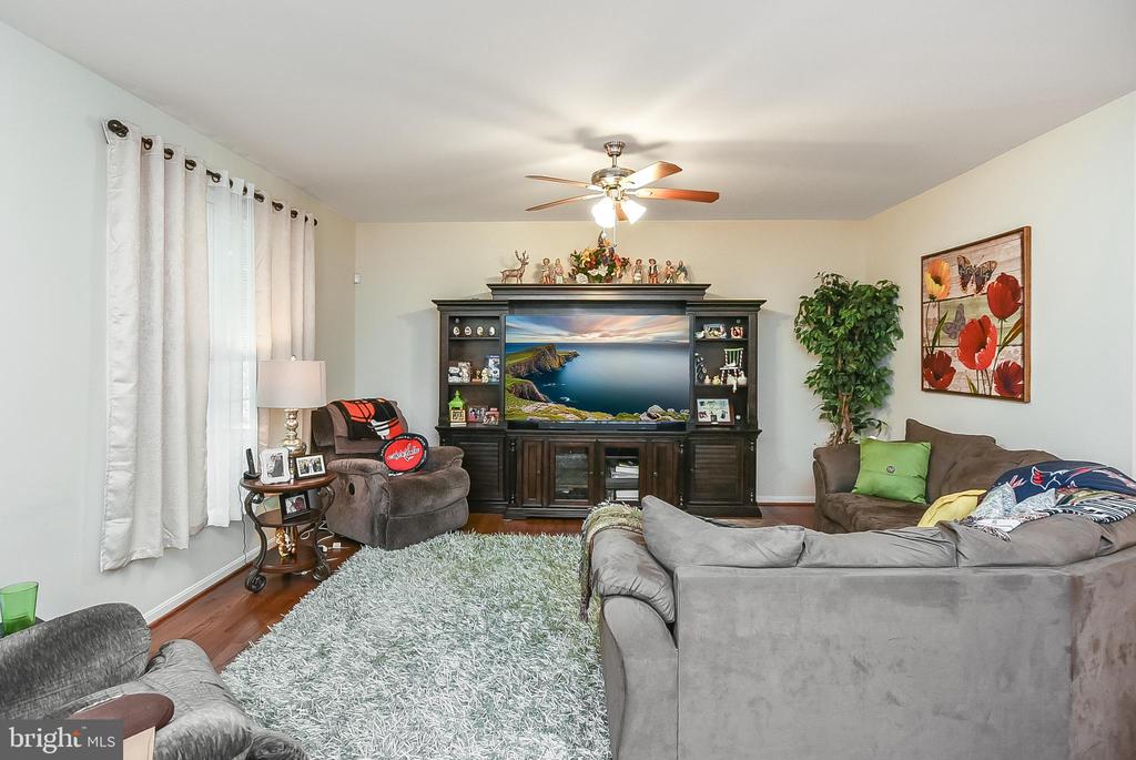 7336 COLUMBIA DRIVE