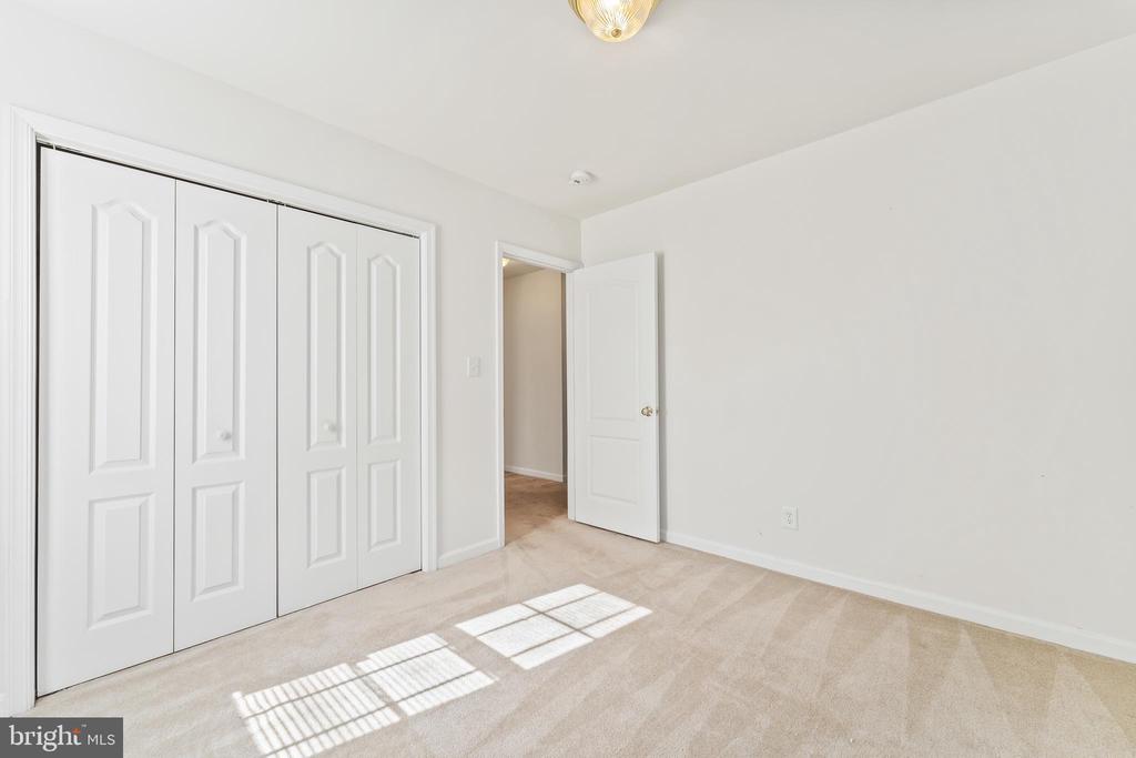 9567 BARBARAS WAY