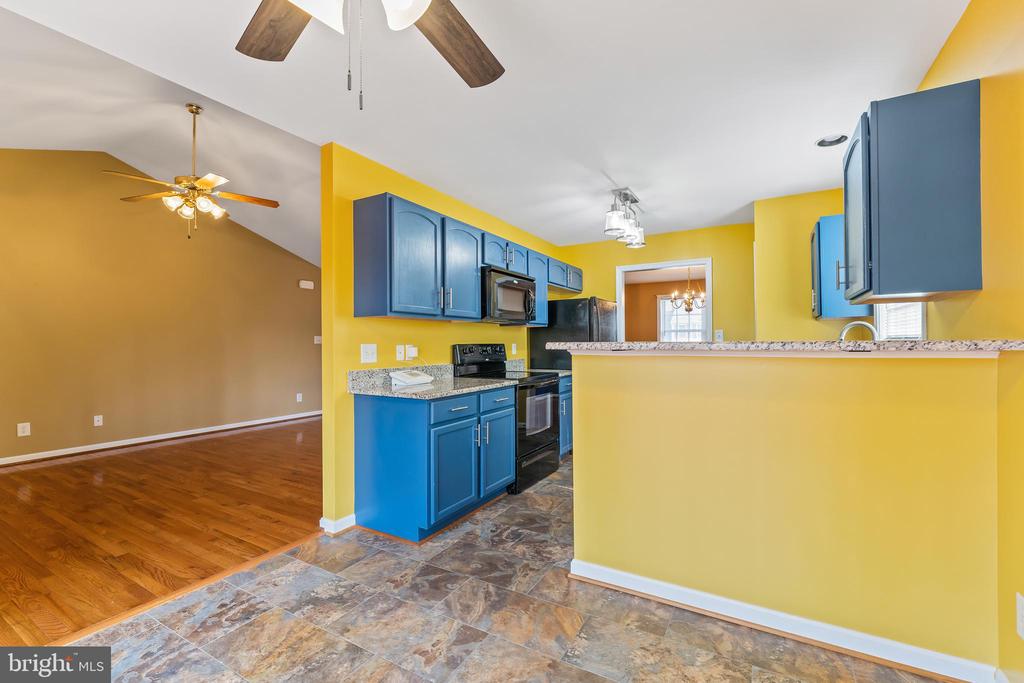 9567 BARBARAS WAY
