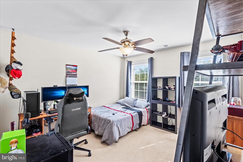 4326 NAVIGATOR LANE