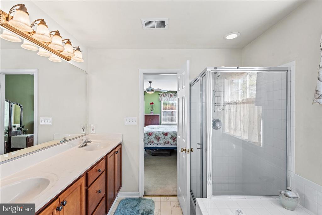 4326 NAVIGATOR LANE