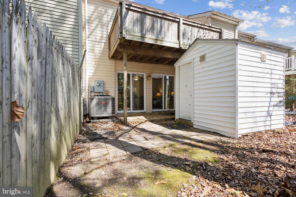 5230 CREEK LANE