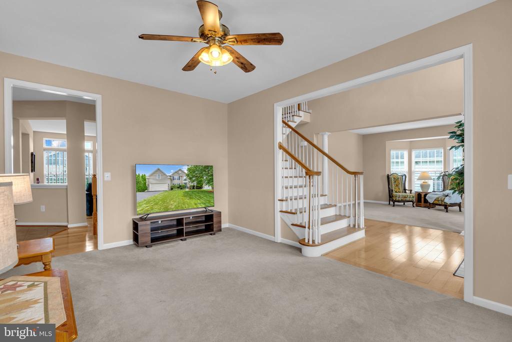 11767 CHAMPE WAY