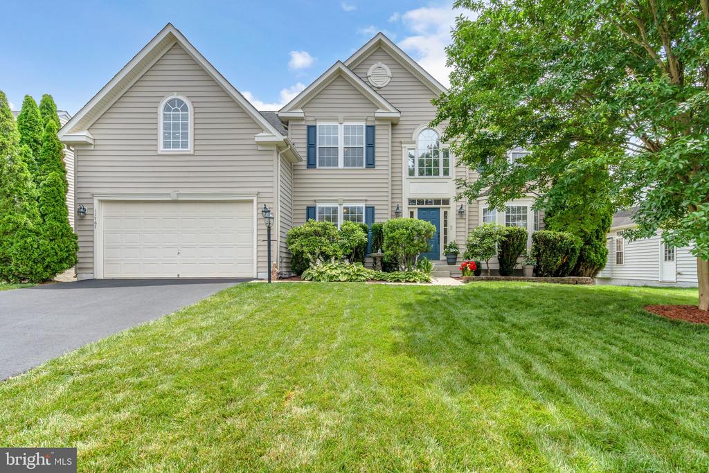 11767 CHAMPE WAY