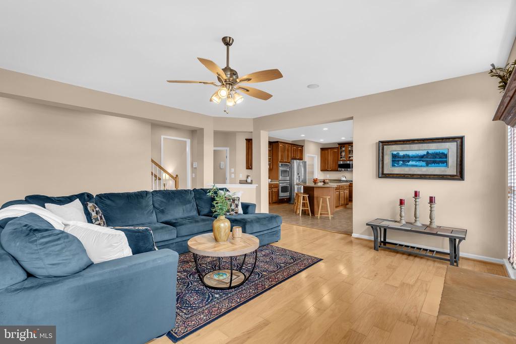 11767 CHAMPE WAY
