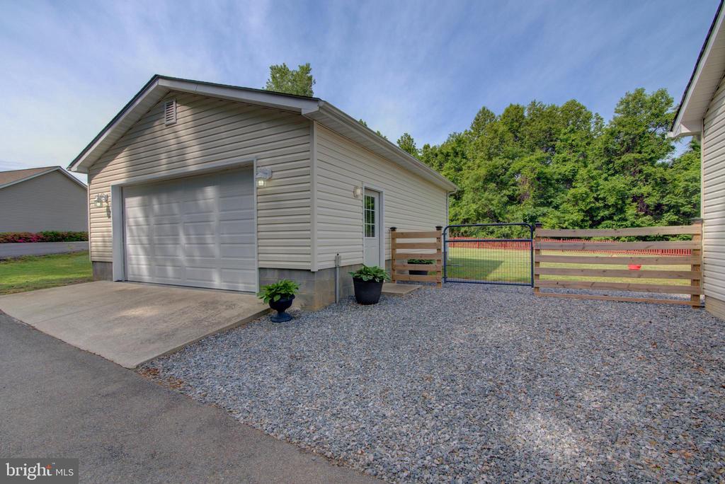7494 MATTAPONI LANE