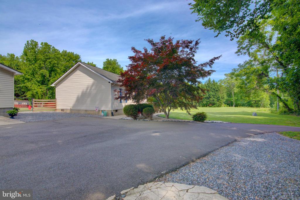 7494 MATTAPONI LANE