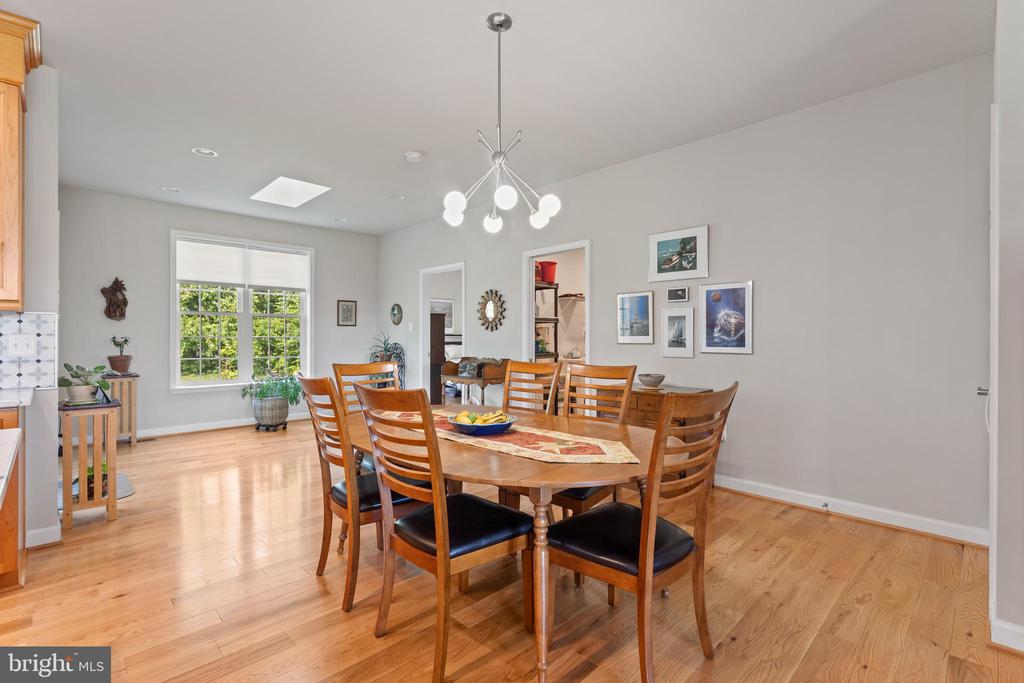 6312 MARINA COURT