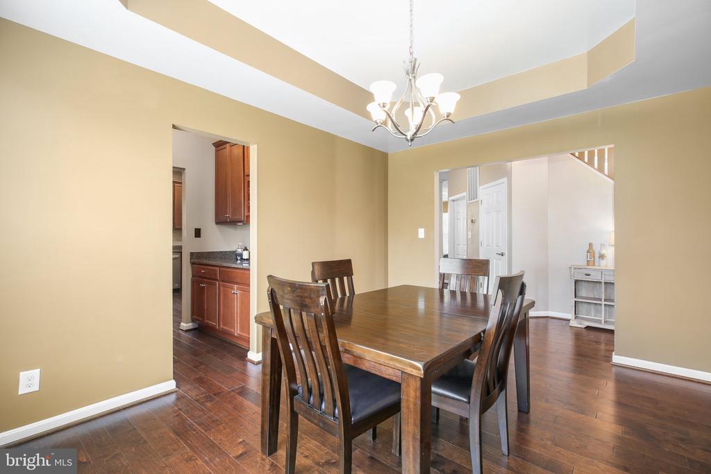 5194 LONGBOW ROAD