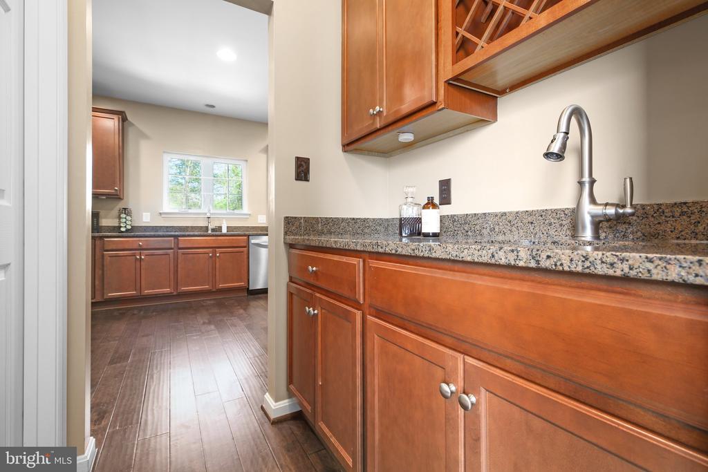5194 LONGBOW ROAD