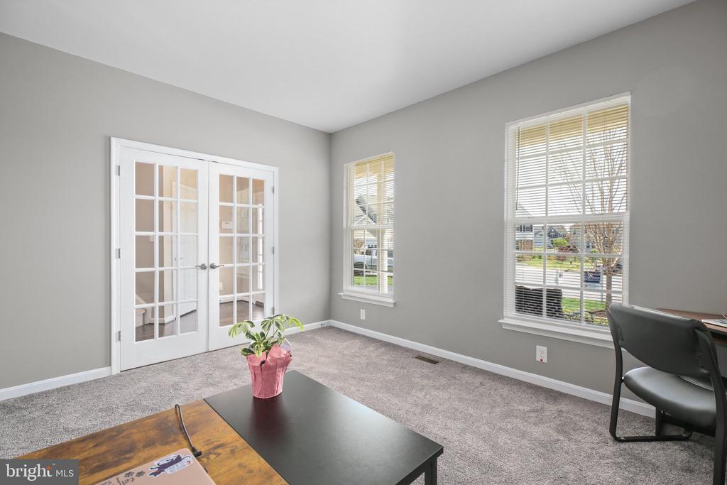5194 LONGBOW ROAD