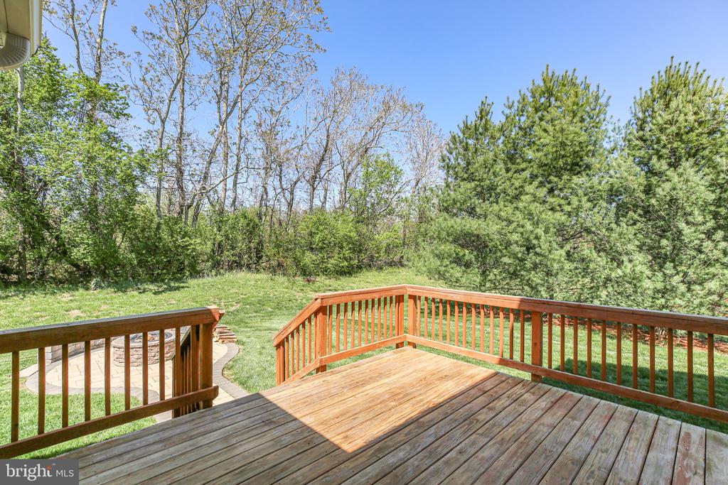5194 LONGBOW ROAD