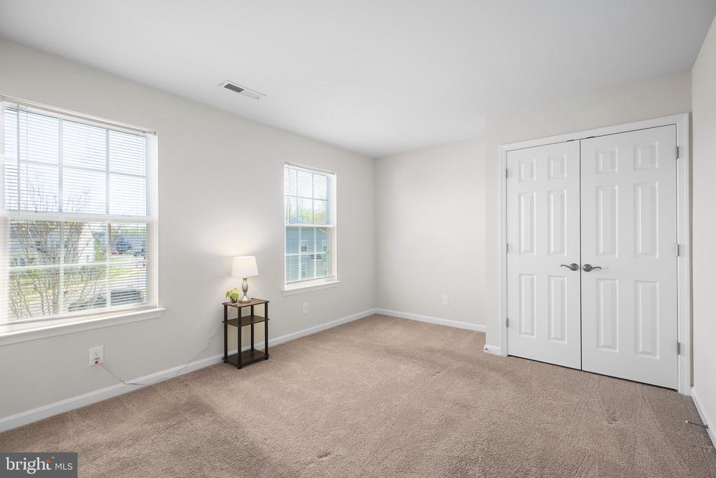 5194 LONGBOW ROAD
