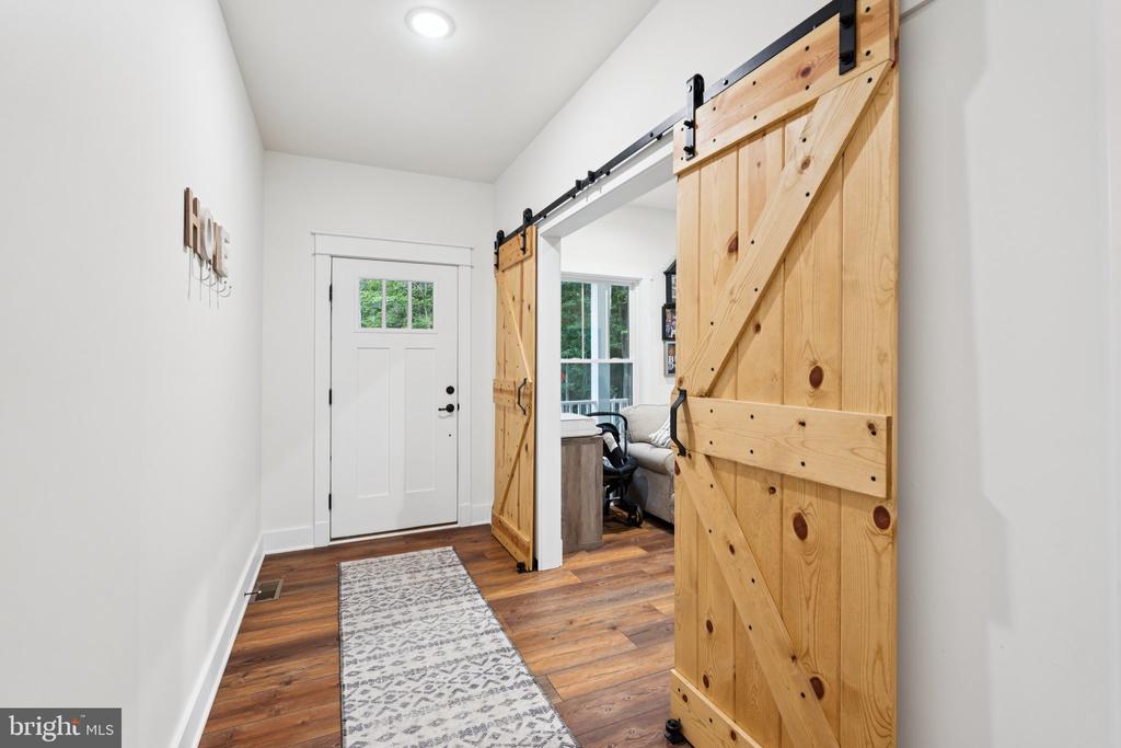 10042 NATURAL GRASS WAY