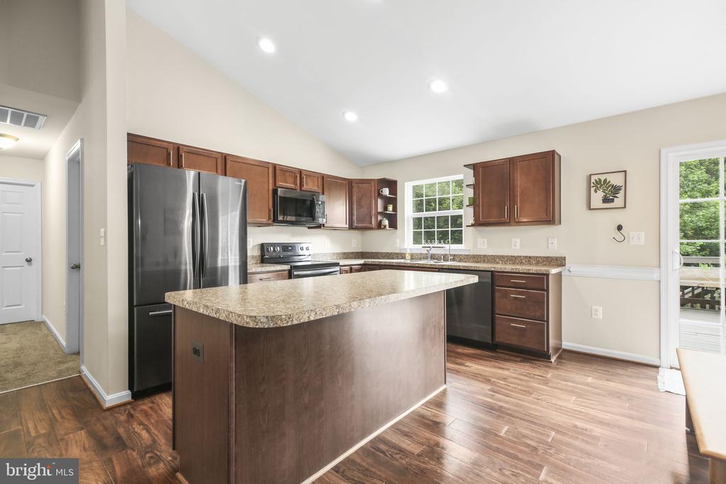 11263 DAHLGREN ROAD