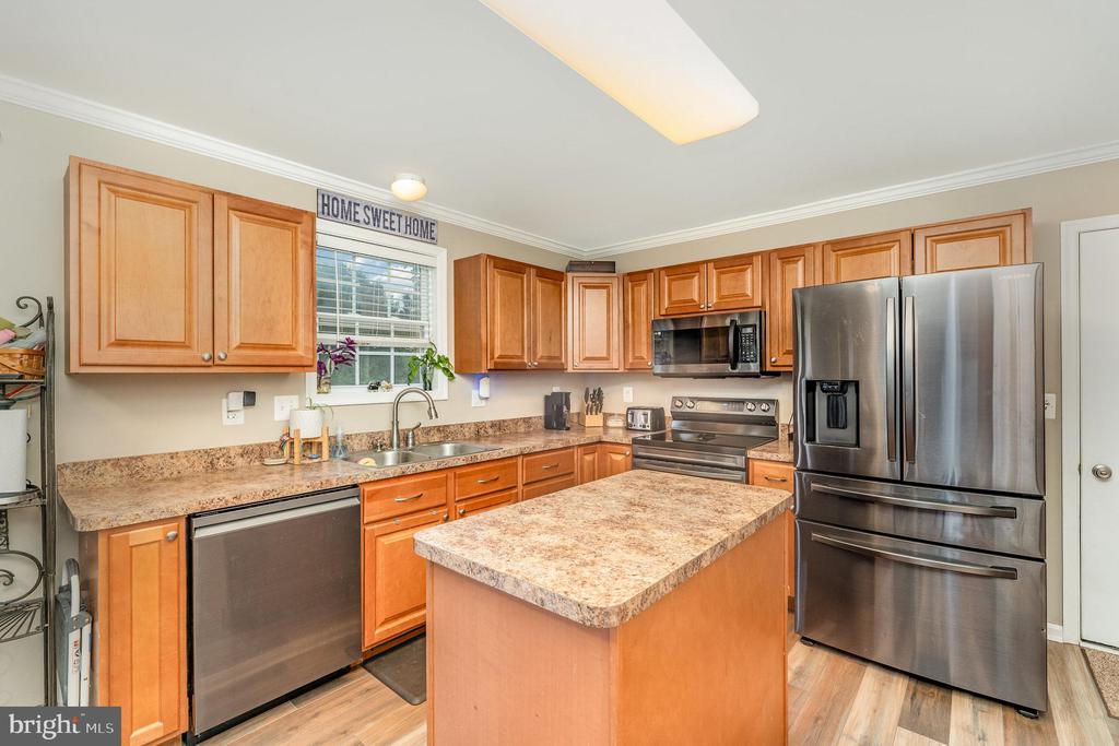 6139 SCHOONER CIRCLE