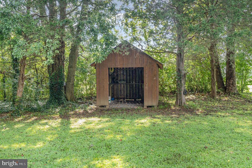 17392 CHERWOOD POND LANE