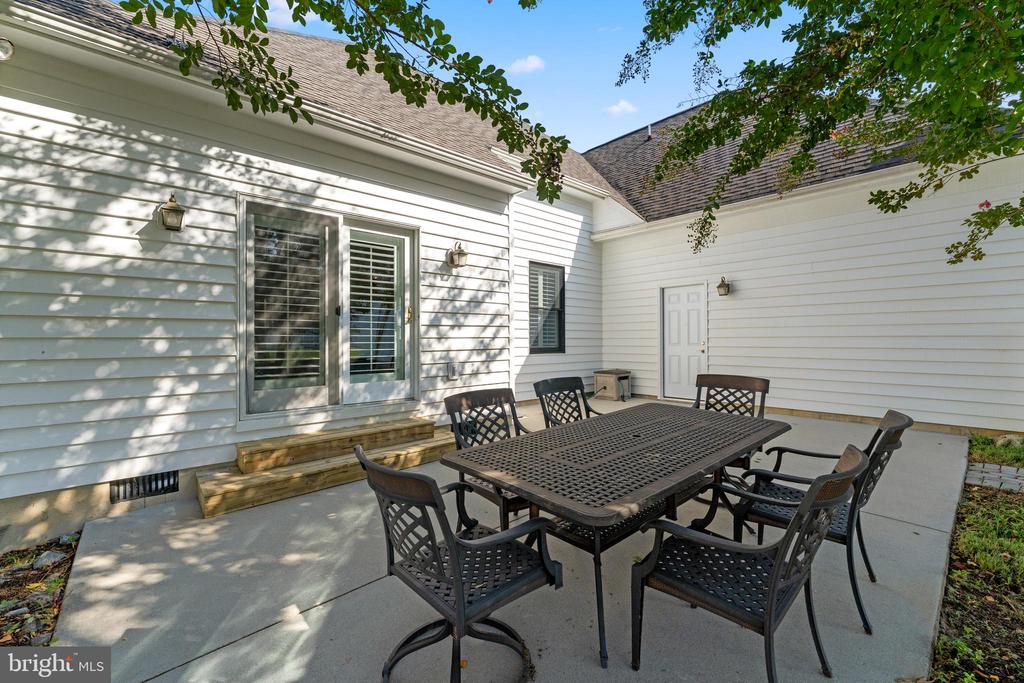 6029 POTOMAC LANDING DRIVE
