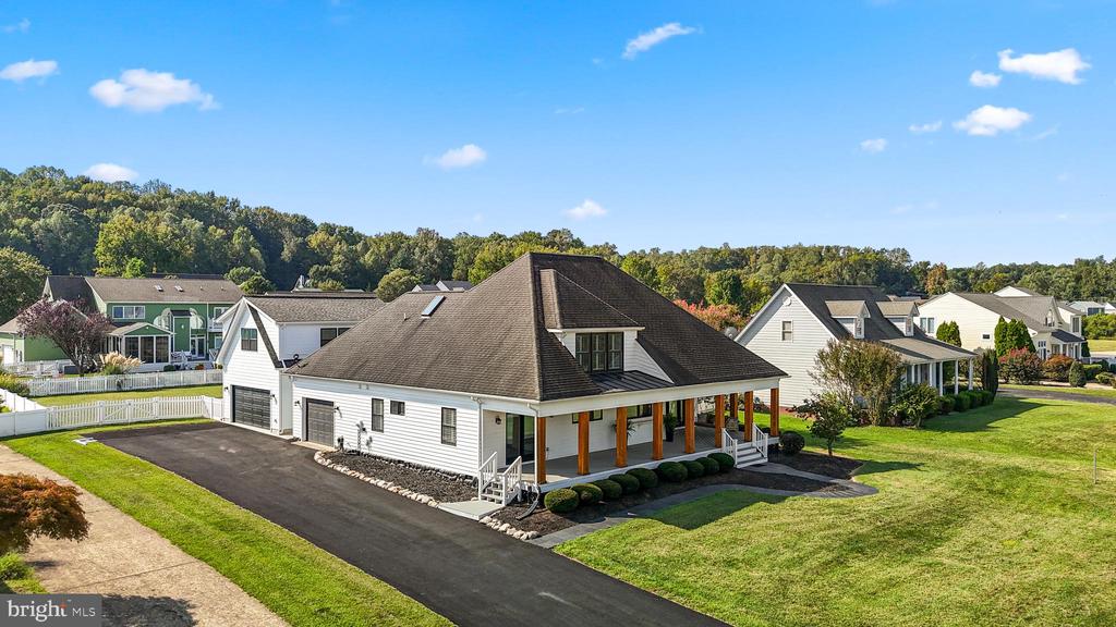 6029 POTOMAC LANDING DRIVE