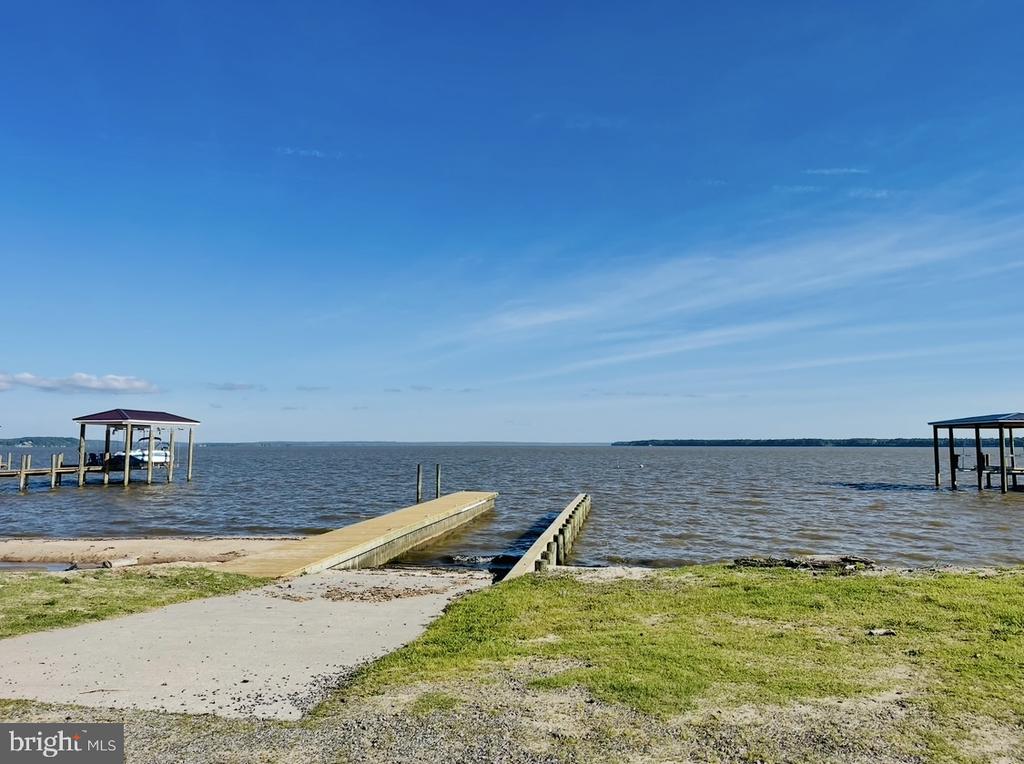 6029 POTOMAC LANDING DRIVE