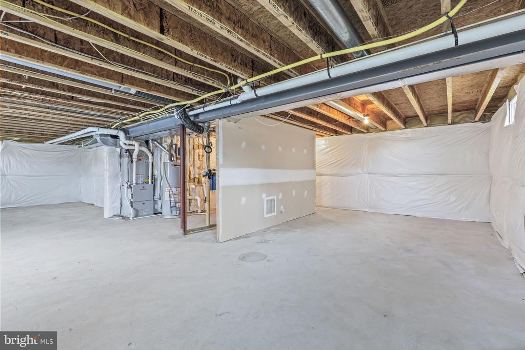 6187 MCCARTHY DRIVE