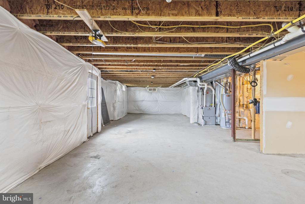 6187 MCCARTHY DRIVE