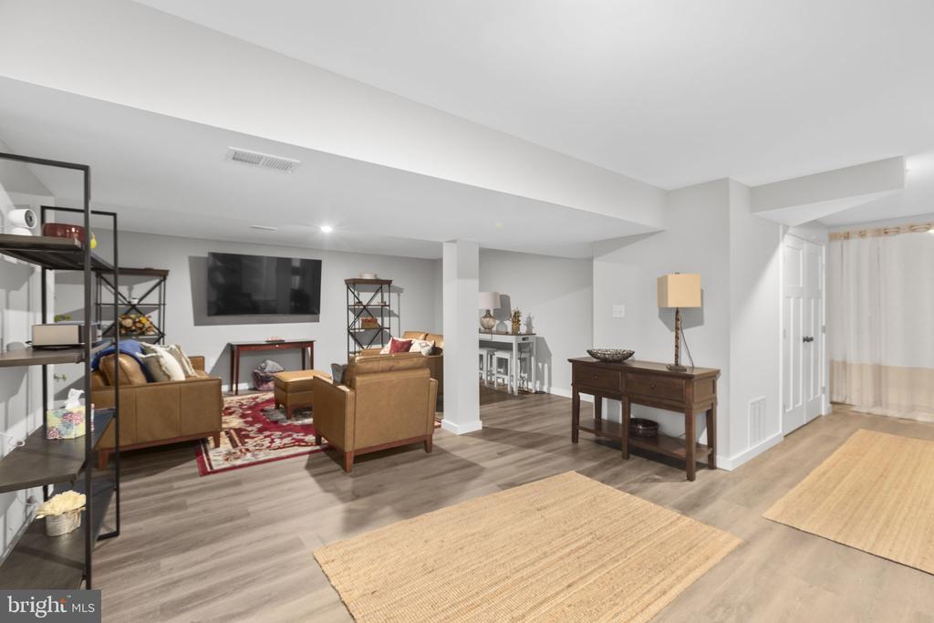 12037 ANGORA DRIVE