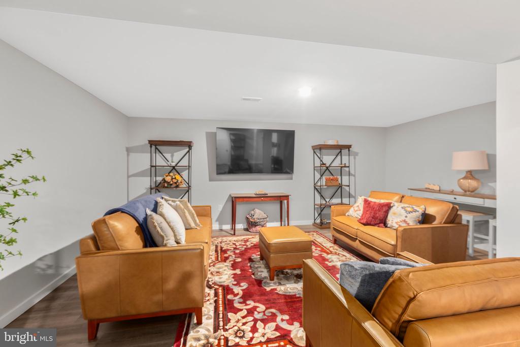 12037 ANGORA DRIVE