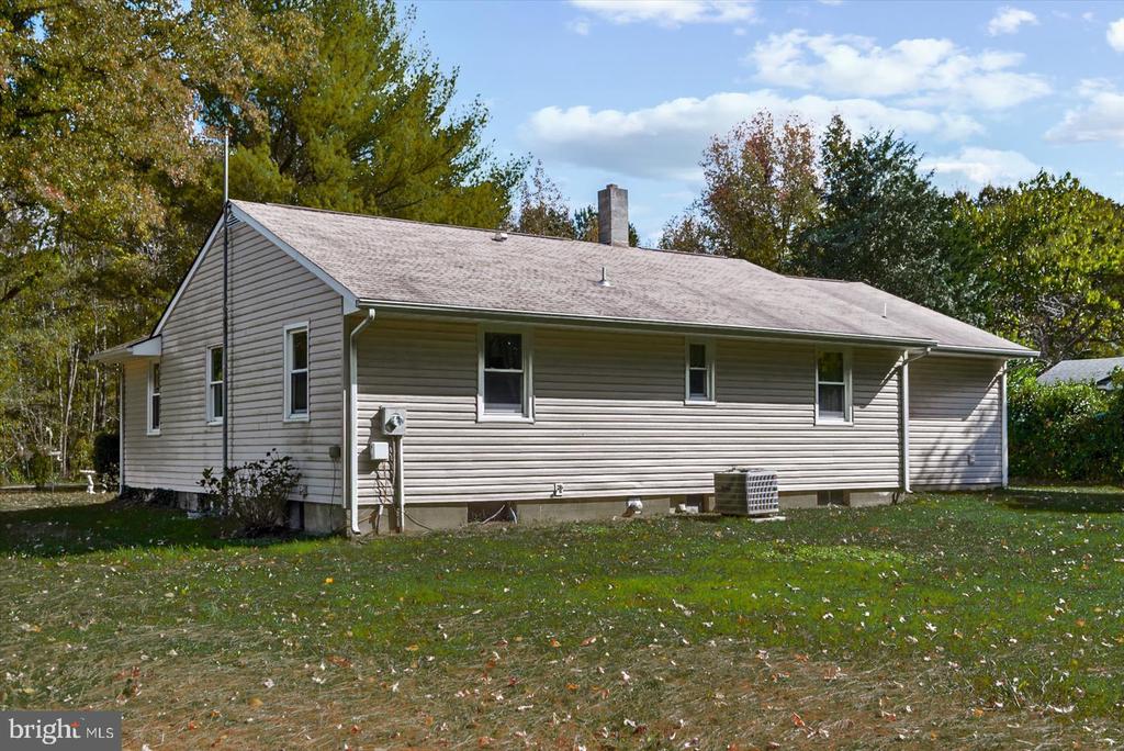 11062 CARLETON DRIVE