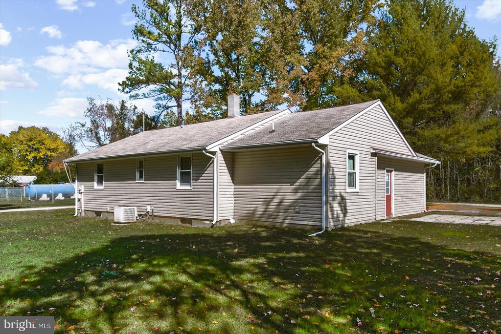 11062 CARLETON DRIVE