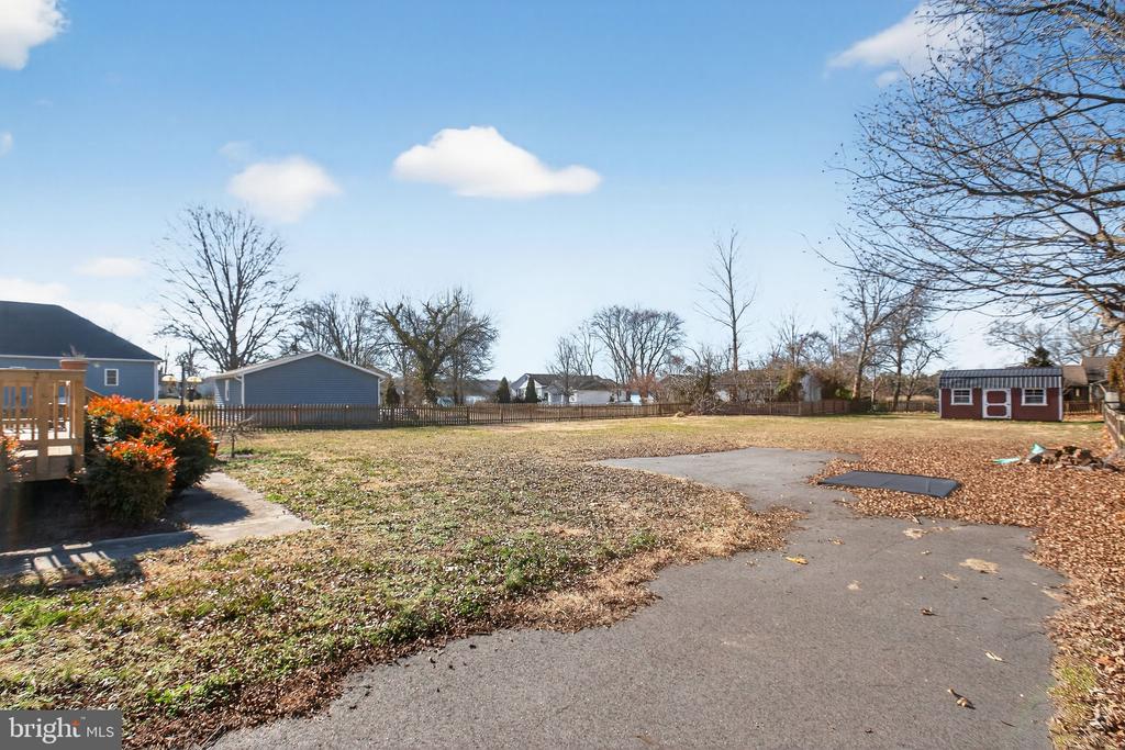 6228 POTOMAC DRIVE