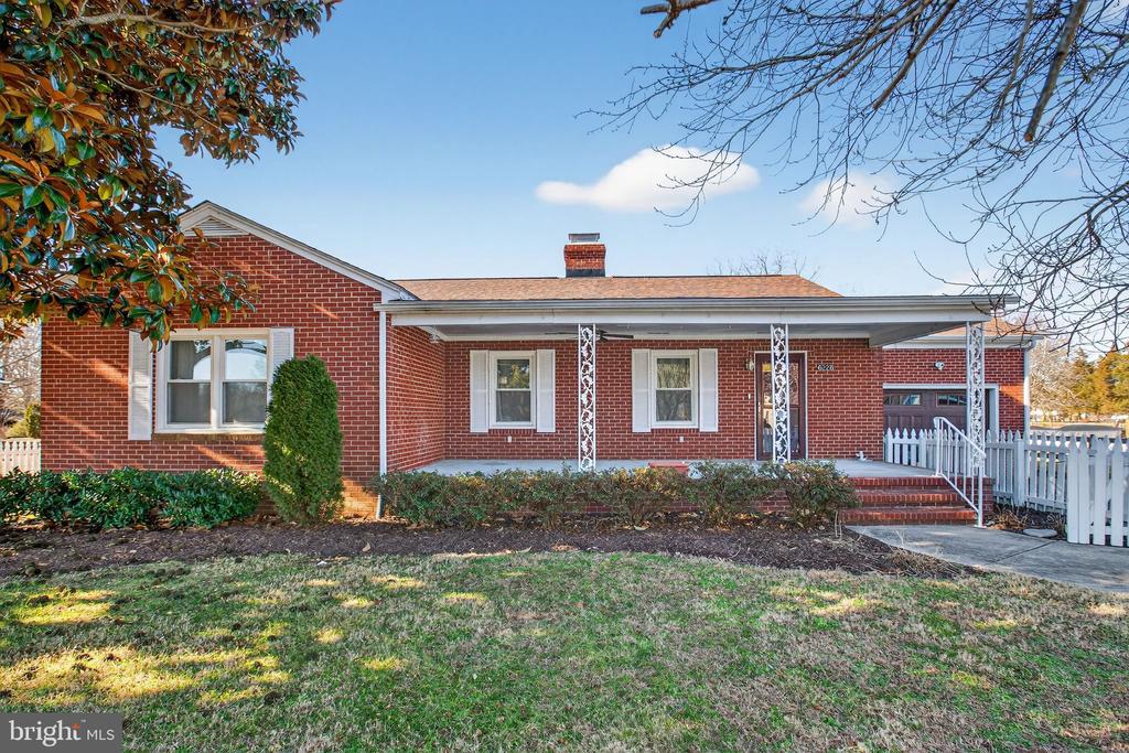 6228 POTOMAC DRIVE