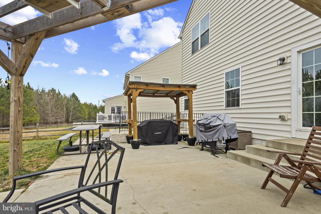 5260 WEEMS DRIVE