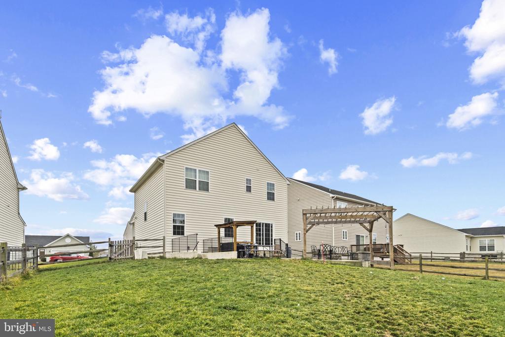 5260 WEEMS DRIVE