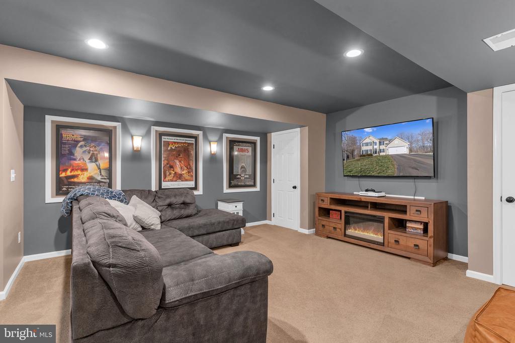 6149 HAWSER DRIVE