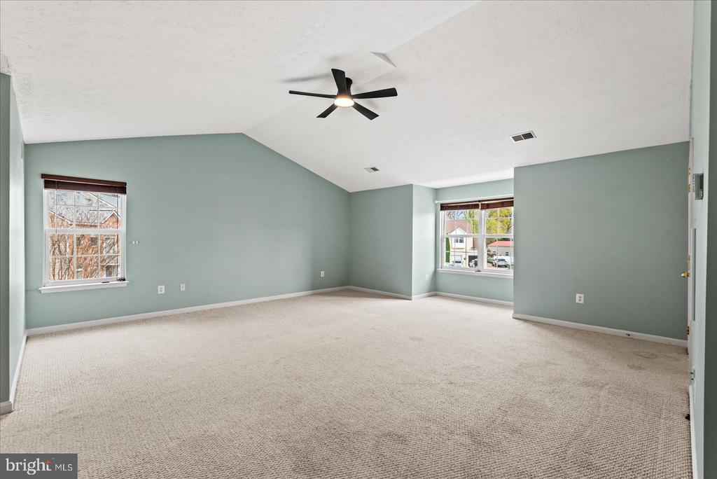 17141 LEEWARD COURT