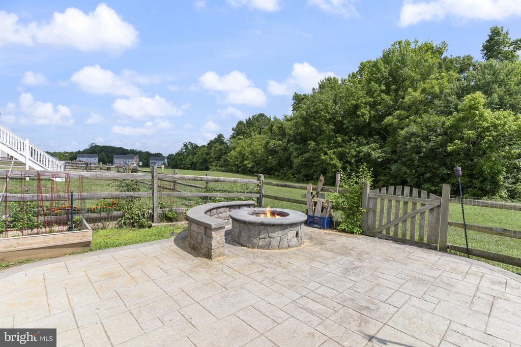 5270 LONGBOW ROAD