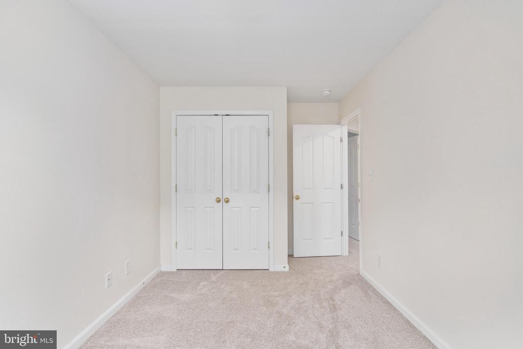 6987 AIDAN WAY