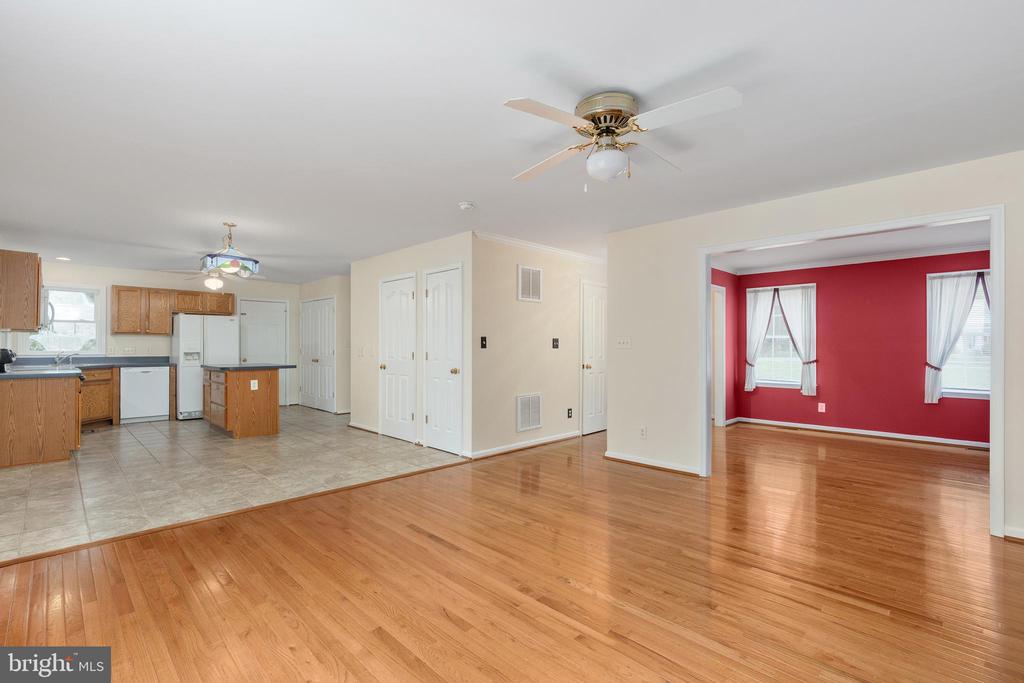 6987 AIDAN WAY