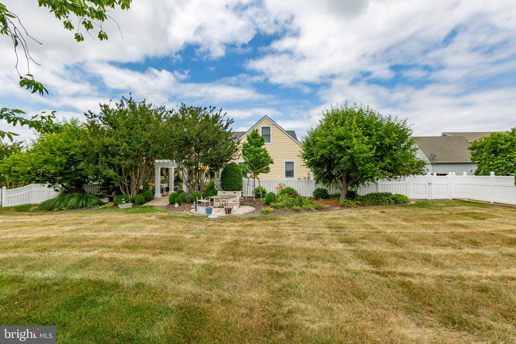 6049 POTOMAC LANDING DRIVE