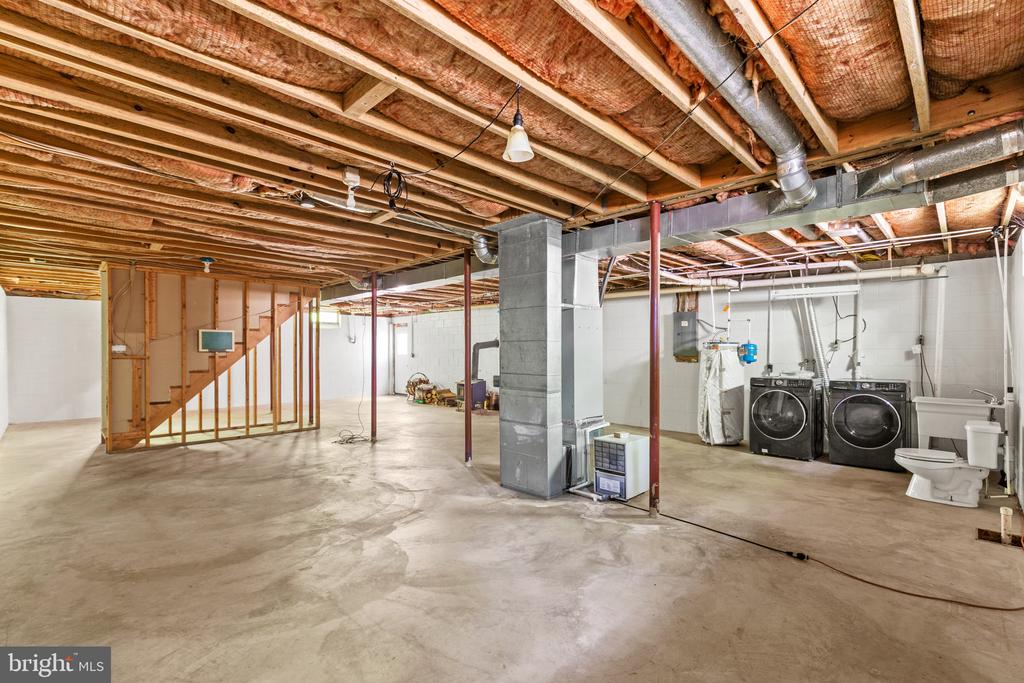 10346 MT VERNON CIRCLE