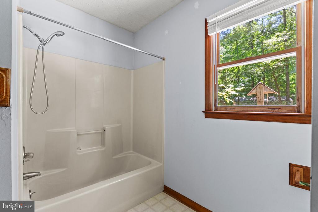 10346 MT VERNON CIRCLE