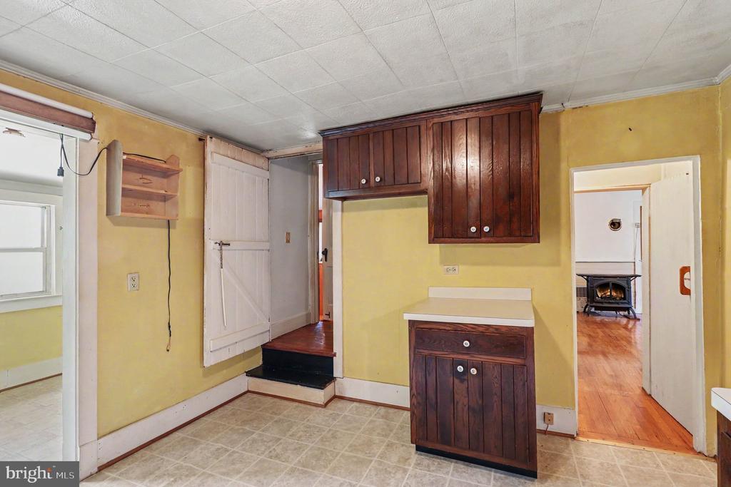 17345 EMMA LANE
